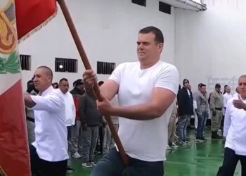 Video: Nieuwe beelden Joran van der Sloot in Peruaanse gevangenis. ‘Gespierde modelgevangene’