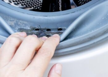 Monteur deelt veelvoorkomende fout waarmee je de wasmachine onherstelbaar beschadigt