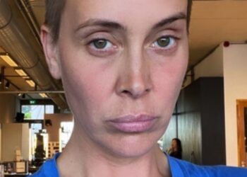 Heftig: Het gaat niet goed met zangeres Anouk. ‘Controle kwijt’