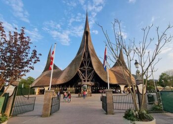 Bizar: Kaartje en snack in de Efteling vanaf dit voorjaar fors duurder. ‘Gaat Disneyland voorbij’