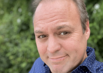 Wow! Dit is de knappe zoon van Frans Bauer en zijn vriendin